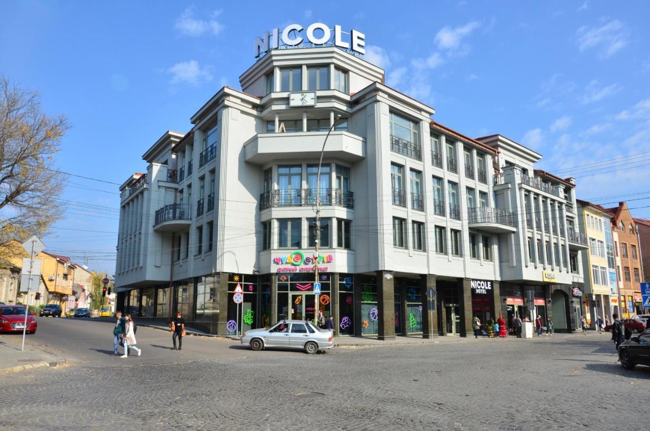 Hotel Nicole Uschhorod Exterior foto
